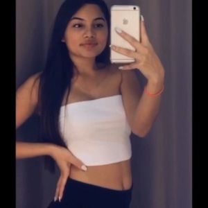 Meet your Posher, April